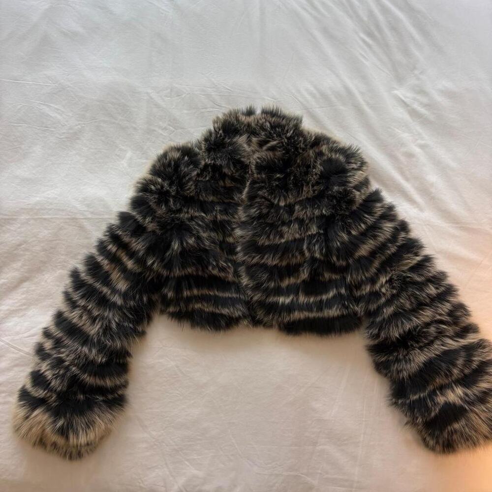 Gorgogoues japanese black and beige striped real fox fur jacket
